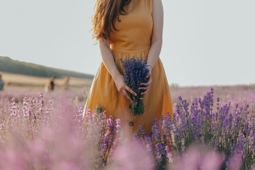 yellow dress