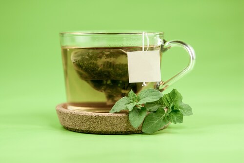 Discussing the Health Benefits of Premium Green Tea Powder