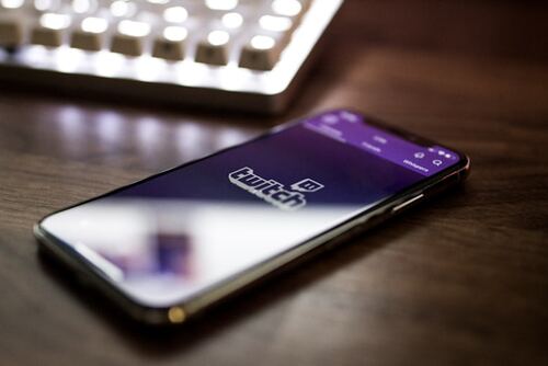 Why Mobile Rental is the Perfect Solution for Temporary Needs