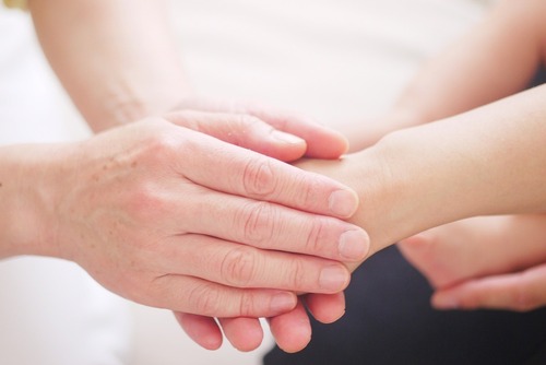 From Mind to Body: How Psychotherapy and Holistic Healing Work Together