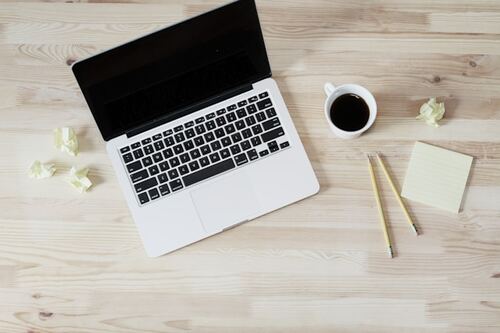 Want to Start Day Trading? Here Are Some Pros and Cons