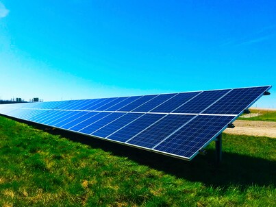 Intelligent Energy Management: Blending Tech and Sustainability