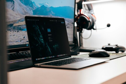 Standing Desk Pro Mini Bundle – compact workspace, elevated
